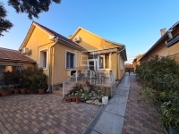 Biatorbágy 家庭别墅 19