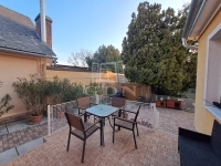 Biatorbágy 家庭别墅 24