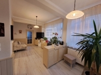 Biatorbágy 家庭别墅 4