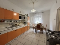 Ács Casa Familiala 32