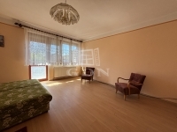 Győr Flat (brick) 18