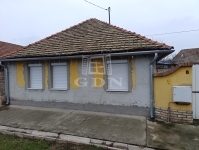 Csávoly Family House 9