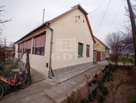 Gara Family House 0