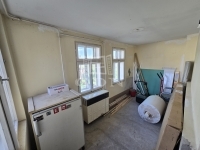 Madaras Family House 13