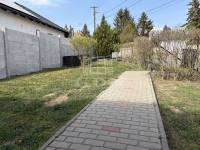 Mogyoród Family House 22