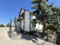 Vânzare casa familiala Fót, 244m2