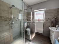 Szombathely 家庭别墅 8