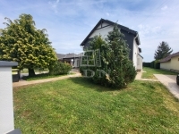 Ják Einfamilienhaus 34