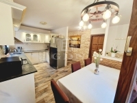 For sale family house Pócsmegyer, 151m2