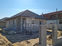 Vânzare duplex Pécel, 95m2