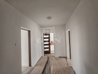 Pécel Family House 14