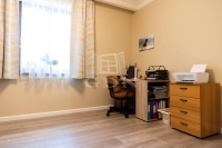 Pápa 家庭别墅 8