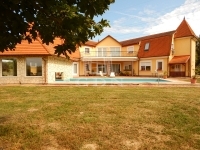 Eladó vendéglátás Kaposvár, 800m2