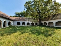 Eladó kastély, kúria Lepsény, 800m2