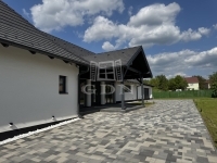 Mór Casa Familiala 20