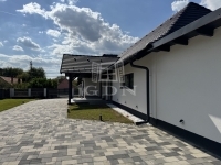 Mór Casa Familiala 23