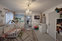 Úrhida 家庭别墅 11