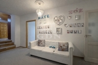 Úrhida 家庭别墅 6