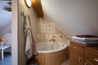 Úrhida 家庭别墅 21