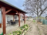 Úrhida 家庭别墅 0