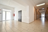 Lovasberény 办公室 4