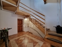 Székesfehérvár 办公室 0