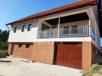 Vânzare casa familiala Biatorbágy, 251m2