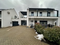 Pilisvörösvár Doppelhaus 33