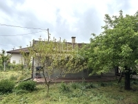 Eladó családi ház Péteri, 30m2