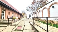 Üröm Family House - 108.000.000 HUF