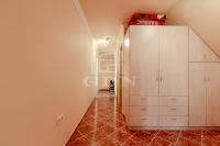 Pécel Family House 16