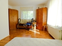 Szada Family House 9