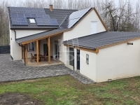 Hatvan 家庭别墅 23