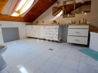 Mór Casa Familiala 12