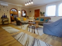 Fót Casa Familiala 0