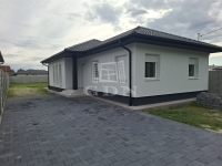 出卖 家庭别墅 Bugyi, 120m2