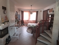Szigetszentmárton Family House 9