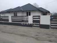 Verkauf einfamilienhaus Vácszentlászló, 93m2