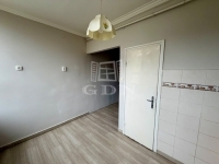 Vác Flat (brick) 0