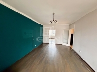 Vác Flat (brick) 4